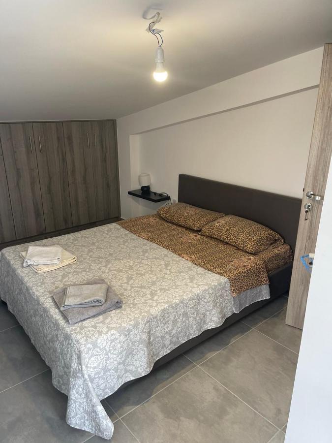 Airport View Apartments Artemi Extérieur photo